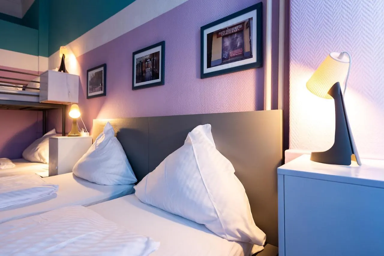 Apartment Ferienwohnung Bis 8 Personen Berlin